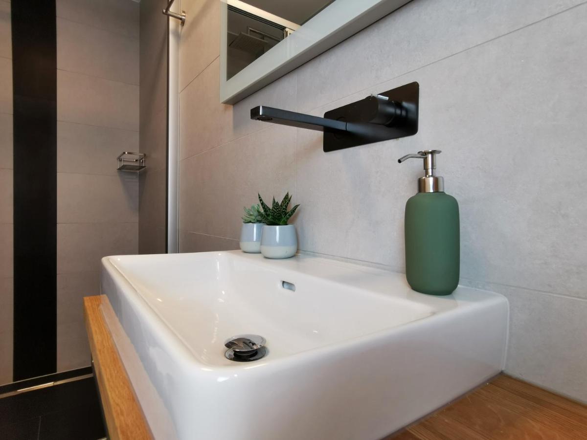 Neues City Center Piano Appartement Mit Netflix Klagenfurt am Woerthersee Екстер'єр фото